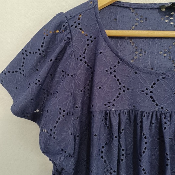 Ann Taylor Factory Size M Flutter Sleeve Eyelet Knit Top Tee Tunic Navy Blue NEW - Picture 3 of 8